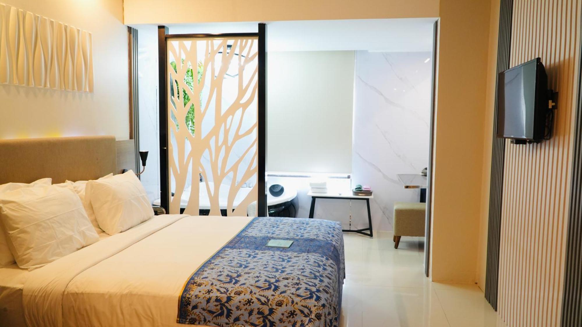 Verse Hotel צ'ירבון מראה חיצוני תמונה