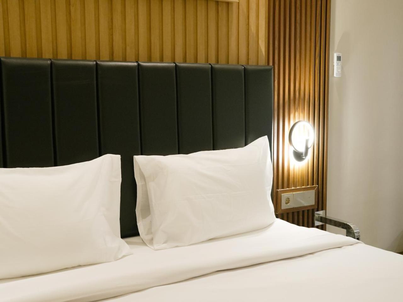 Verse Hotel צ'ירבון מראה חיצוני תמונה
