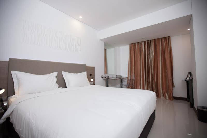 Verse Hotel צ'ירבון מראה חיצוני תמונה